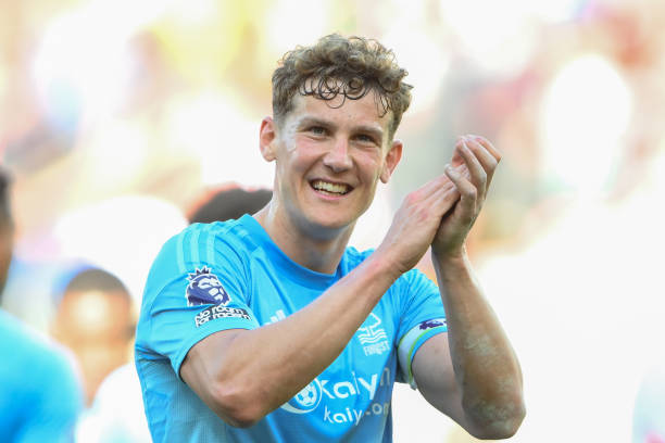 布云朝克特 布云朝克特